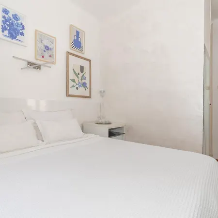 Gold Gostinjska kuća 3*